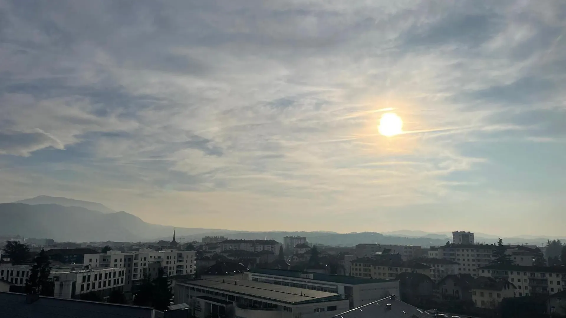 Apartment Sky View - Appartement Proche Centre & Lac D'Annecy France
